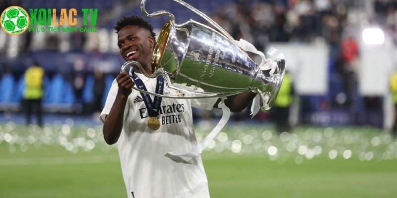 Tin chuyển nhượng bóng đá 25/11: Vinicius từ chối Real, MU đại chiến! 8 Vinicius lật kèo Real Madrid