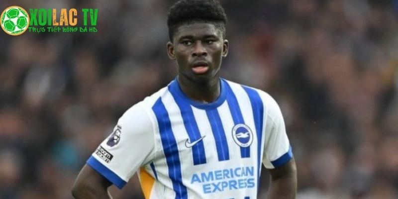 "Viên ngọc đen" Carlos Baleba "Viên ngọc đen" Carlos Baleba